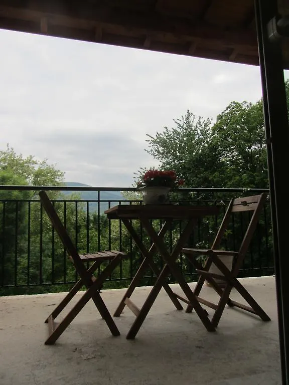 Les Cimes Bed and Breakfast Saint-Pierre-de-Rivière Frankrijk